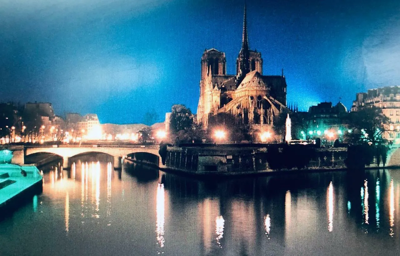 Arc De Triomphe-Carnot Luxury & Design Apartment Paris 0*,